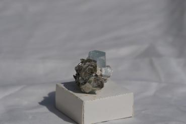 Aquamarin Kristall 4