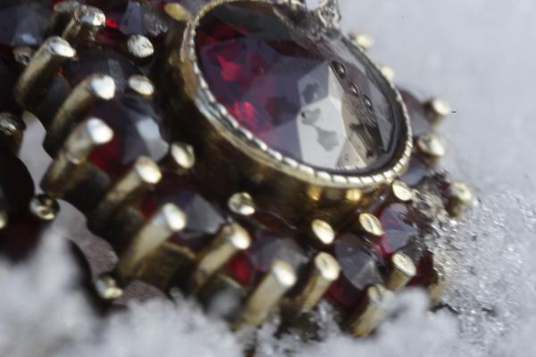 Silber Ring vergoldet mit schönen roten Granat Steinen